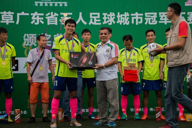 凯尔特人俱乐部正式签约埃及边锋哈桑，转会总价达千万欧